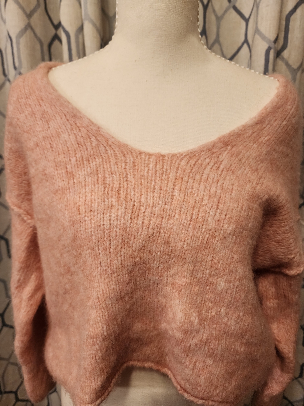 Free People Cuddle Up Alpaca Wool Blend V-Neck Cropped Pullover Sweater M Pink - Picture 1 of 8